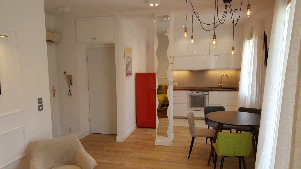 123 Sadi Carnot, Classe 2 Etoiles Saint-Raphaël Exterior foto